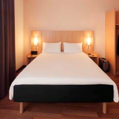 Отель ibis Nuernberg Altstadt комната для гостей