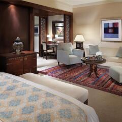 Отель Palace Downtown 5* Полулюкс с различными типами кроватей