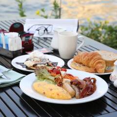 Royal Orchid Sheraton Hotel & Towers в номере фото 2