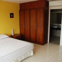 Апартаменты The Pier Phuket Apartment сейф в номере
