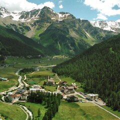 Hotel Julius Payer Стельвио