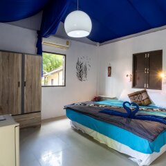 Отель Lanta Lily Resort Ланта комната для гостей