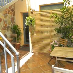 Отель Hostal House фото 12