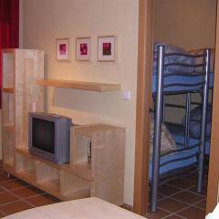 Отель Apartamentos Habitat Zona Media удобства в номере