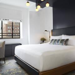 Отель The Renwick Hotel New York City, Curio Collection by Hilton США, Нью-Йорк - отзывы, цены и фото номеров - забронировать отель The Renwick Hotel New York City, Curio Collection by Hilton онлайн комната для гостей