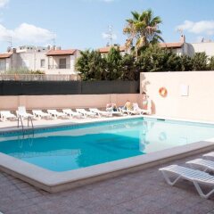 Отель Hostal Anibal Испания, Сан-Антони-де-Портмань - отзывы, цены и фото номеров - забронировать отель Hostal Anibal онлайн с домашними животными
