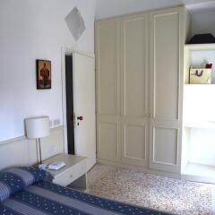 Отель Lovely Venetian Apartment Италия, Венеция - отзывы, цены и фото номеров - забронировать отель Lovely Venetian Apartment онлайн комната для гостей фото 2