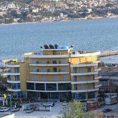 Hotel Pavaresia пляж