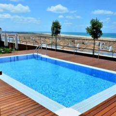 Conilsol Hotel y Aptos бассейн
