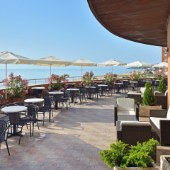 Отель Sol Luna Bay - All Inclusive Болгария, Аврен - отзывы, цены и фото номеров - забронировать отель Sol Luna Bay - All Inclusive онлайн гостиничный бар