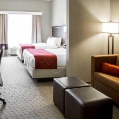 Отель Comfort Suites Sarasota - Siesta Key комната для гостей фото 4