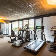 Отель DUPARC Contemporary Suites фитнесс-зал