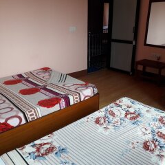 Отель Seven Steps Guest House Непал, Лумбини - отзывы, цены и фото номеров - забронировать отель Seven Steps Guest House онлайн удобства в номере