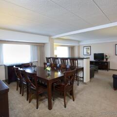 Отель Crowne Plaza Columbus - Downtown США, Колумбус - отзывы, цены и фото номеров - забронировать отель Crowne Plaza Columbus - Downtown онлайн питание