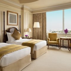 Mövenpick Hotel Al Khobar in Al Khobar, Saudi Arabia from 221$, photos, reviews - zenhotels.com guestroom