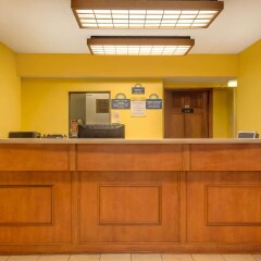 Отель Days Inn by Wyndham Columbus Fairgrounds США, Колумбус - отзывы, цены и фото номеров - забронировать отель Days Inn by Wyndham Columbus Fairgrounds онлайн интерьер отеля фото 2