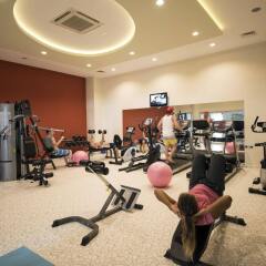 Orka Sunlife Resort & Spa Турция, Олудениз - 3 отзыва об отеле, цены и фото номеров - забронировать отель Orka Sunlife Resort & Spa онлайн фитнесс-зал