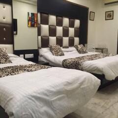 Hotel The Spot сейф в номере