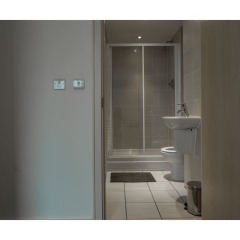 Апартаменты Lovely Family Apartment in Central Manchester ванная