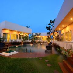 Отель Kabantamor at Hua Hin