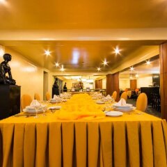 Отель Miramar Hotel Филиппины, Манила - отзывы, цены и фото номеров - забронировать отель Miramar Hotel онлайн питание фото 2