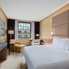 Отель Hilton Prague Old Town 5* Стандартный номер с различными типами кроватей фото 16