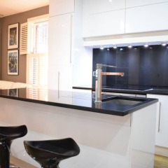 Апартаменты Beautiful Kensington 2 Bedroom Luxury Apartment Лондон в номере фото 2