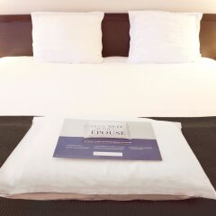 Hotel Kyriad Orly Aéroport Athis Mons сейф в номере