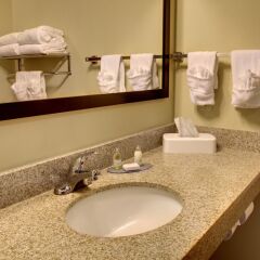 Отель Cobblestone Inn & Suites -- Hartington, Ne Хартингтон ванная