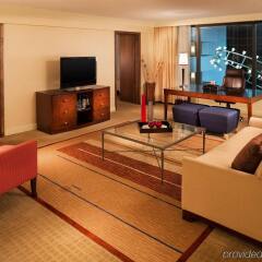 Отель Sheraton Bloomington Hotel США, Блумингтон - отзывы, цены и фото номеров - забронировать отель Sheraton Bloomington Hotel онлайн комната для гостей фото 2