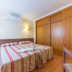 Отель Apartamentos Carlos V комната для гостей фото 4