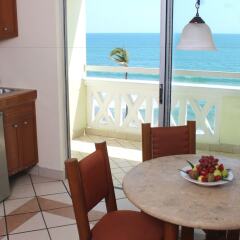 Отель Don Pelayo Pacific Beach в номере фото 2