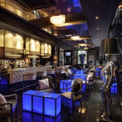 VIE Hotel Bangkok, MGallery by Sofitel гостиничный бар