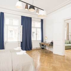 Отель Senator Suite Stephansplatz by Welcome2Vienna Австрия, Вена - отзывы, цены и фото номеров - забронировать отель Senator Suite Stephansplatz by Welcome2Vienna онлайн комната для гостей