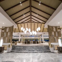 Отель Phuket Marriott Resort & Spa, Merlin Beach интерьер отеля
