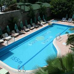 Sun Beach Hotel бассейн