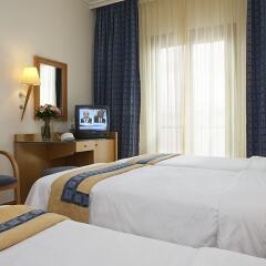 Plaka Hotel удобства в номере