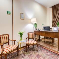 Отель LHR - Coliseum B&B интерьер отеля