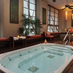 Отель Executive Hotel Cosmopolitan Toronto Канада, Торонто - отзывы, цены и фото номеров - забронировать отель Executive Hotel Cosmopolitan Toronto онлайн бассейн
