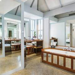 Отель The Surin Phuket интерьер отеля фото 2