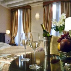 Отель Albergo Cavalletto & Doge Orseolo в номере фото 2