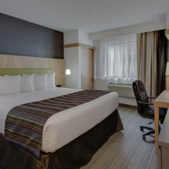 Отель Country Inn & Suites by Radisson, Frederick, MD комната для гостей фото 3
