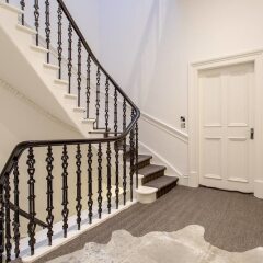 Отель Luxury 4-bedroom Townhouse in Prestigious West End Глазго интерьер отеля