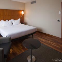 AC Hotel by Marriott Guadalajara, Spain комната для гостей фото 4