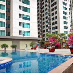 Апартаменты Handy Beachfront Apartment Нячанг бассейн