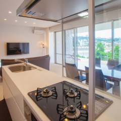 Отель Kariyushi Condominium Resort Onna Maeda Base Центр Окинавы комната для гостей