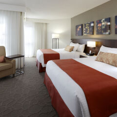 Отель Delta Hotels by Marriott Montreal комната для гостей фото 2