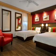 Spanish Court Hotel комната для гостей