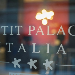 Отель Petit Palace Triball развлечения