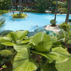 Patong Merlin Hotel бассейн